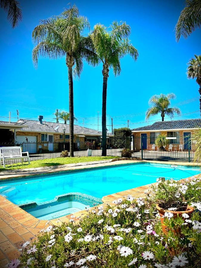 Town And Country Motor Inn Tamworth Esterno foto