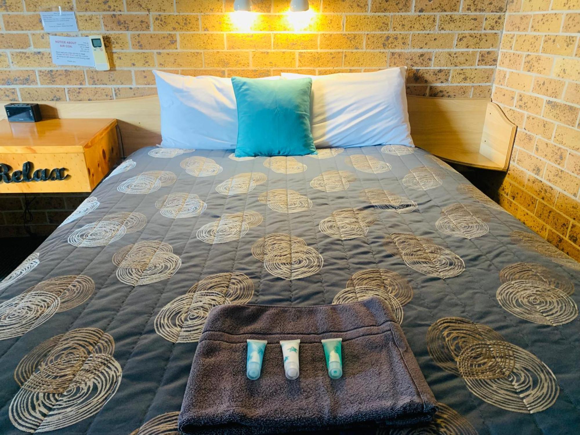 Town And Country Motor Inn Tamworth Esterno foto